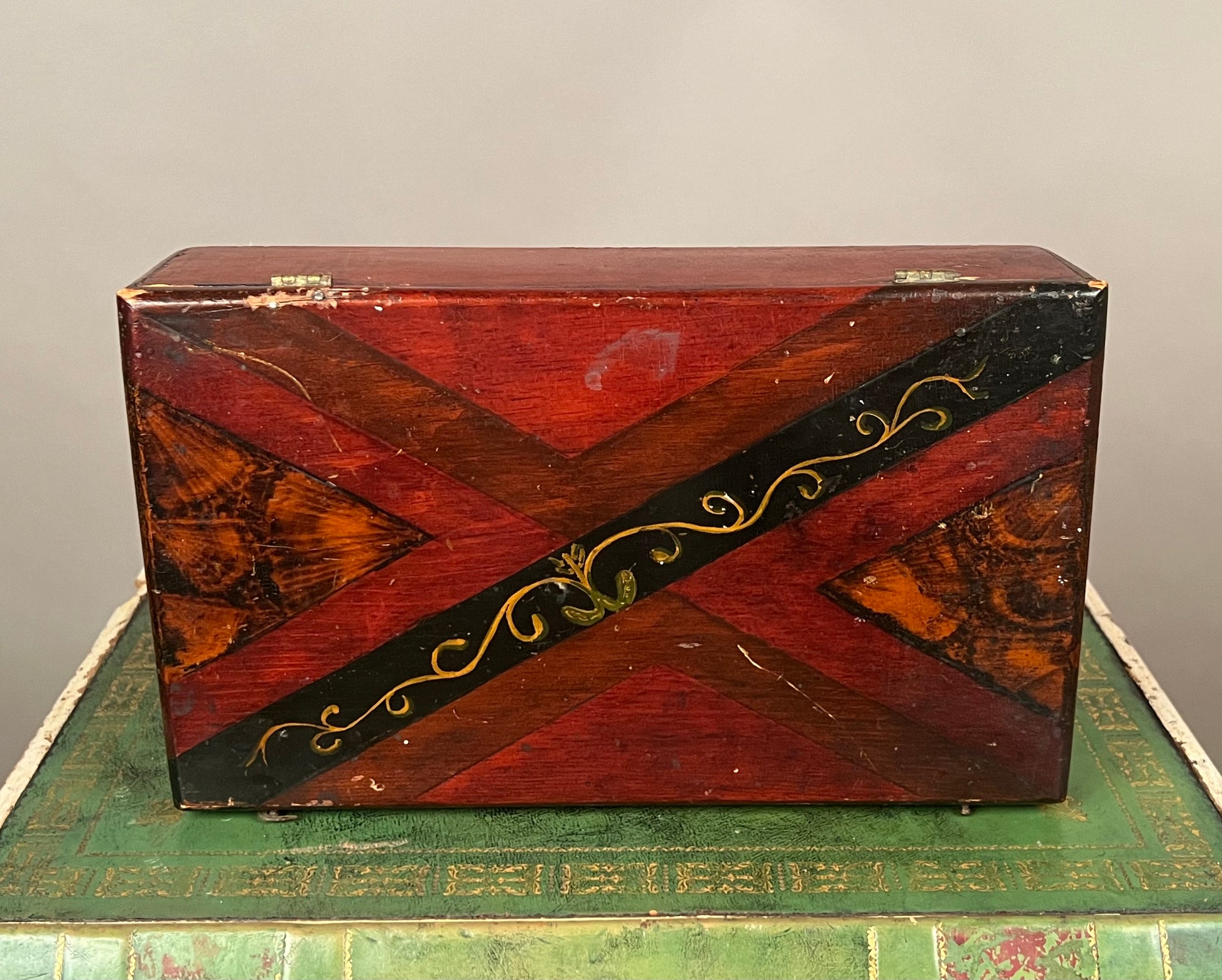 Antique Paint Decorated Wooden Box 1d