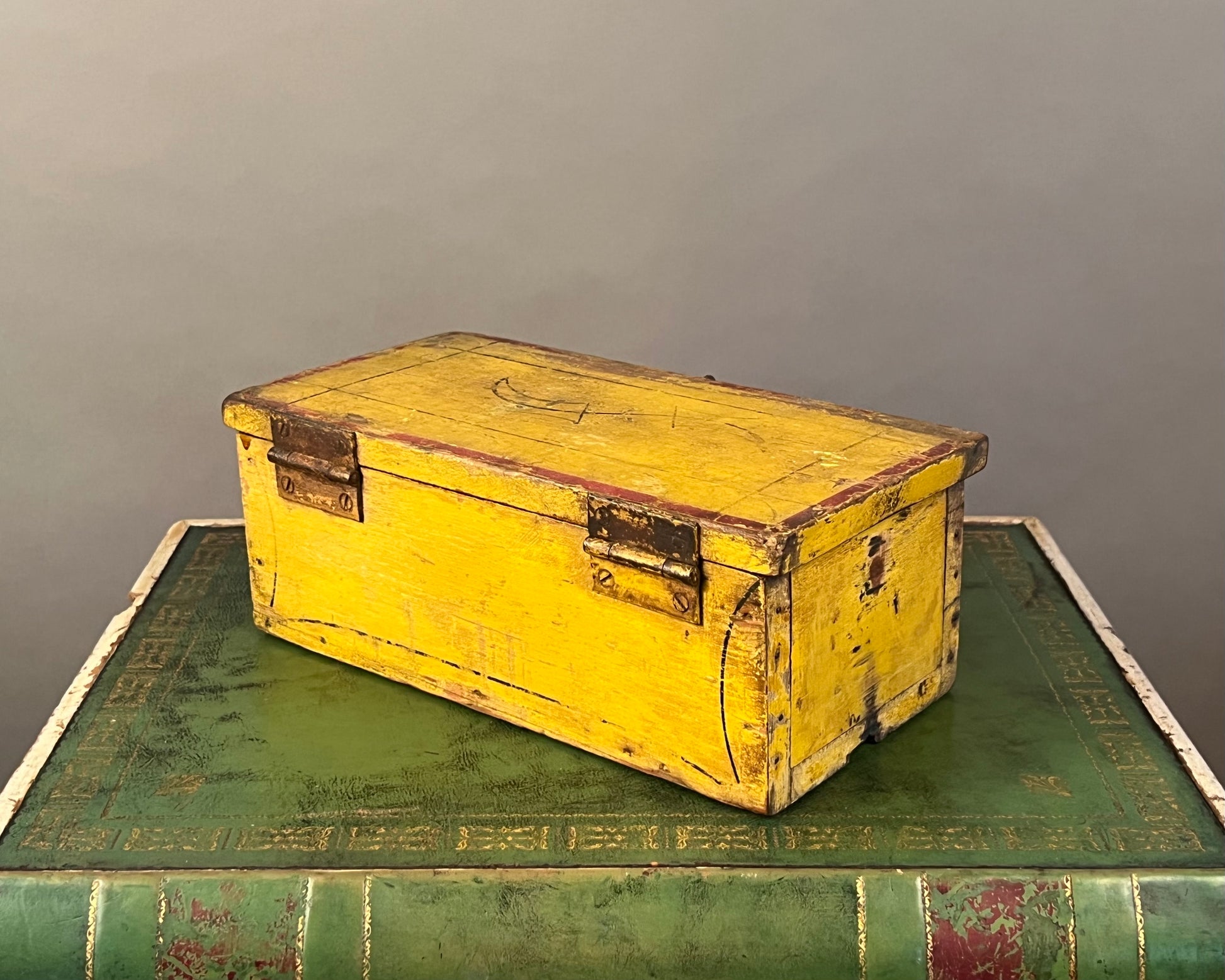 Antique Paint Decorated Wooden Yellow Box b