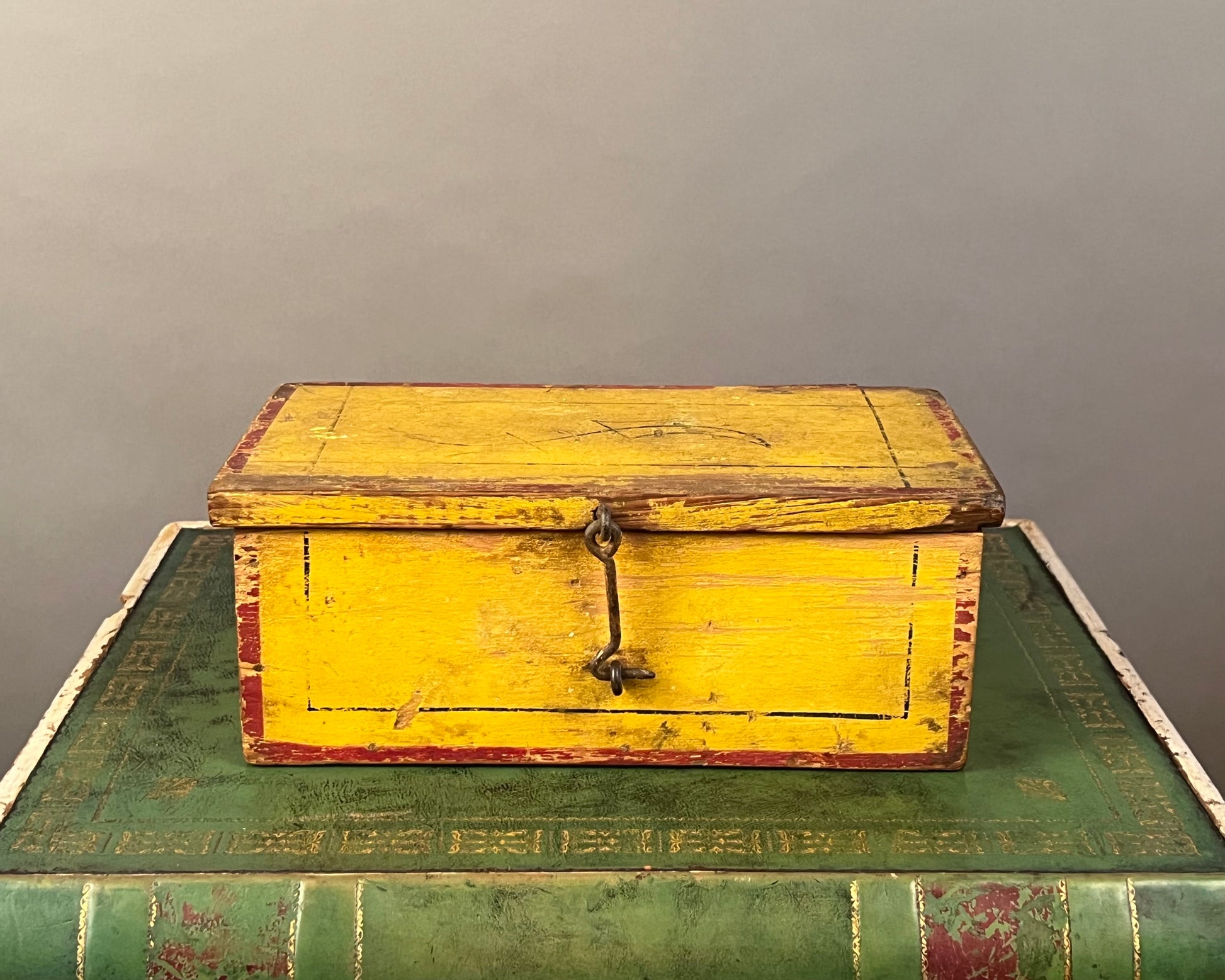 Antique Paint Decorated Wooden Yellow Box h